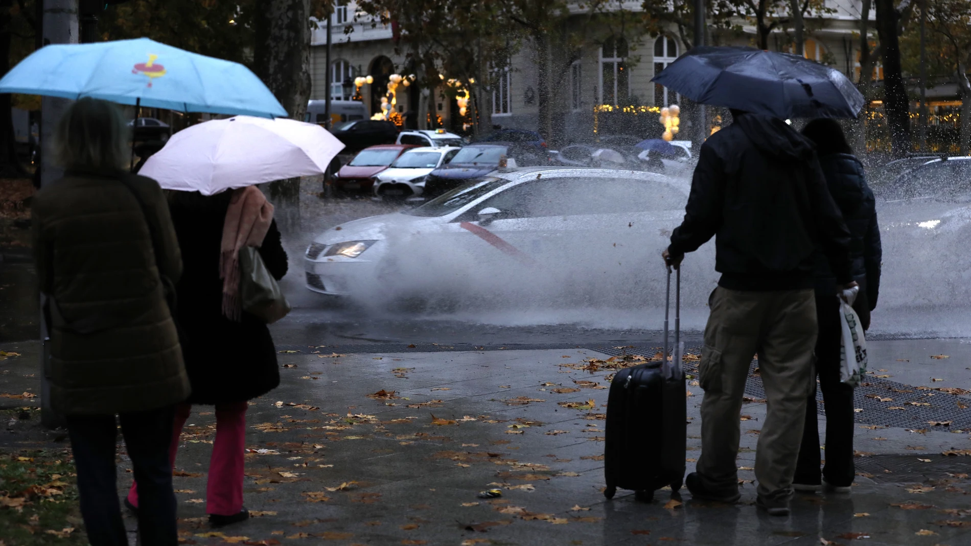 Fuertes lluvias en Madrid.© Jesús G. Feria.
