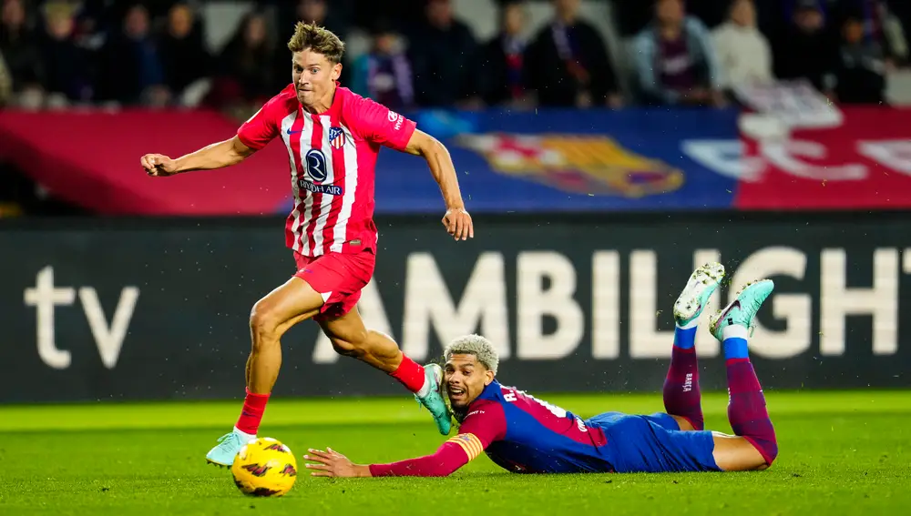 Marcos Llorente y Araujo durante el FC Barcelona - Atlético de Madrid