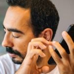Microsoft lanza Seeing AI en Android: IA para describir a personas ciegas todo lo que capta la cámara.