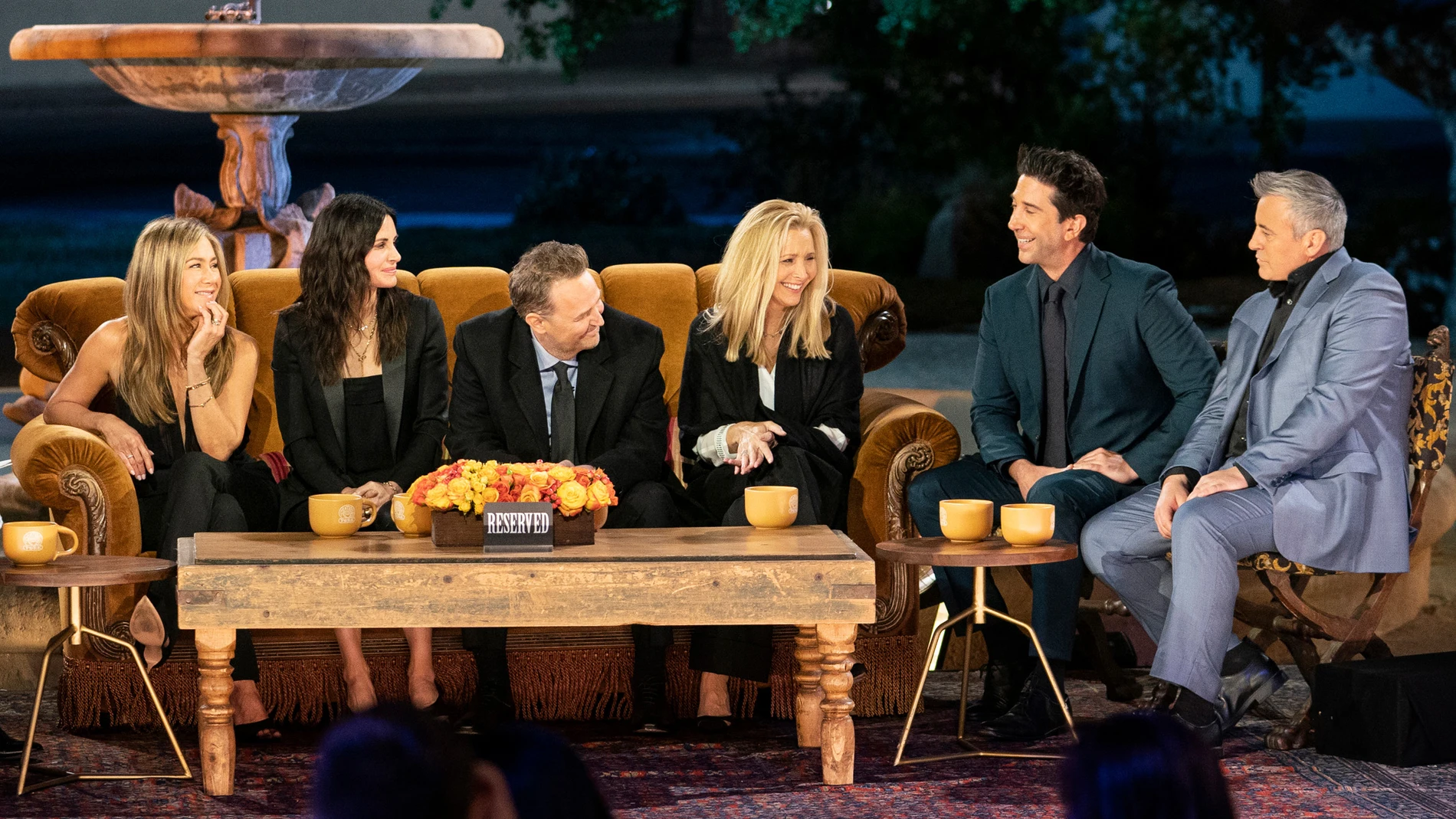 Reunión de las actrices y actores de la serie FRIENDS