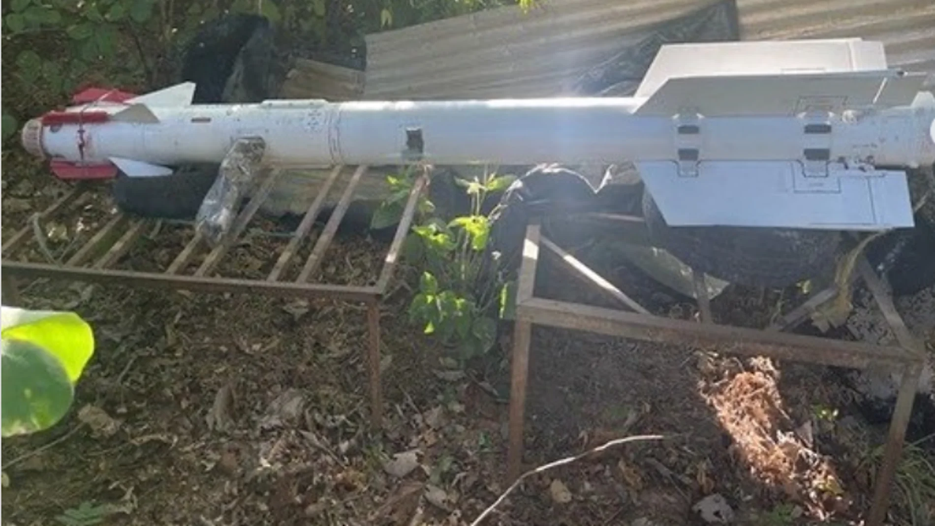 El misil ruso aire-aire R-73 en la casa de un venezolano