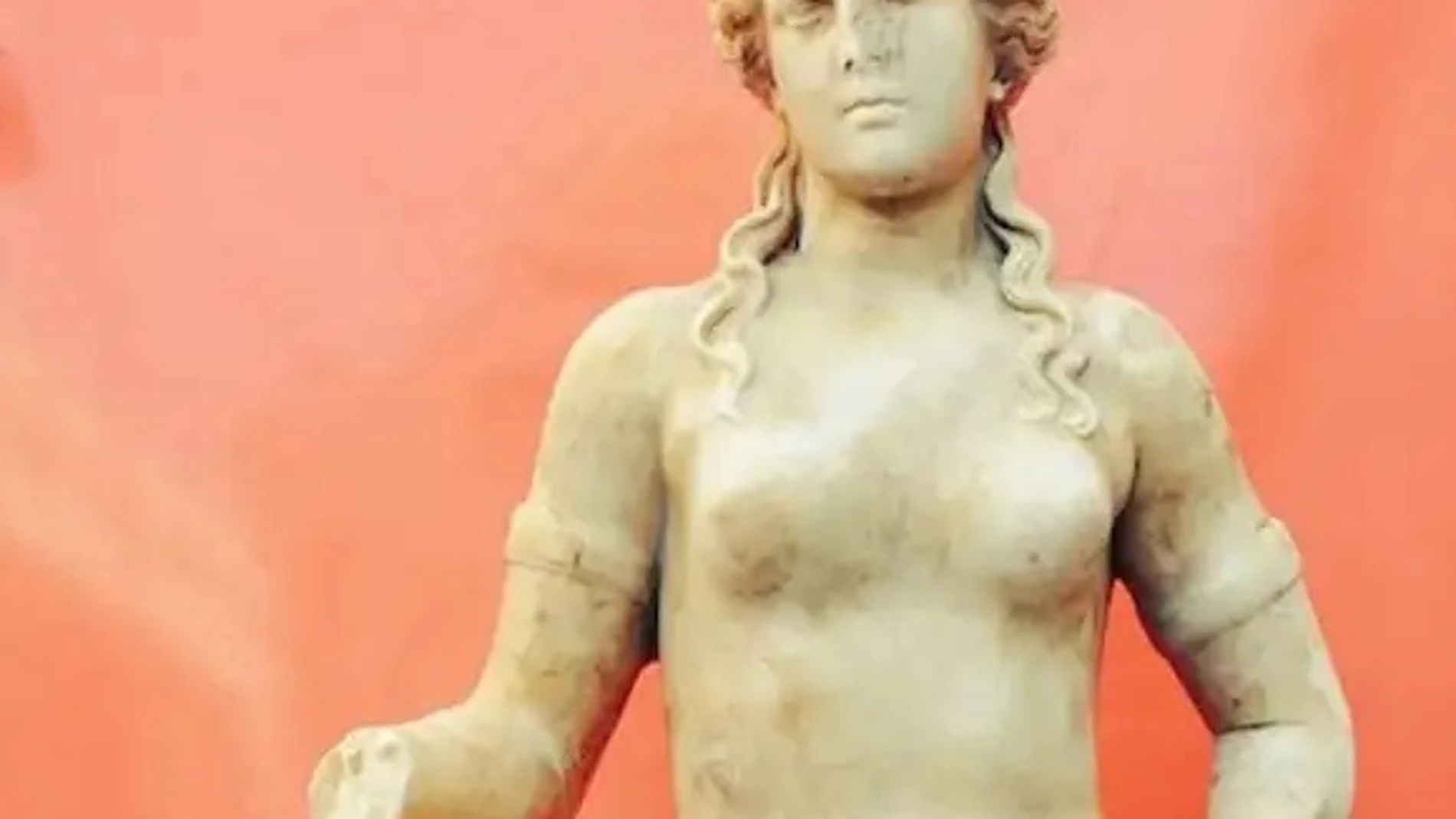 Imagen de la estatua de Afrodita hallada recientemente en Turquía