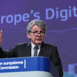 UE.- La UE pacta las primeras reglas para limitar los riesgos de la Inteligencia Artificial