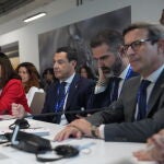 Juanma Moreno y su equipo en la Cumbre Clima COP 28 en Dubái
