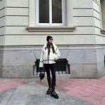 Violeta Mangriñan se une a la moda de botas mega altas.