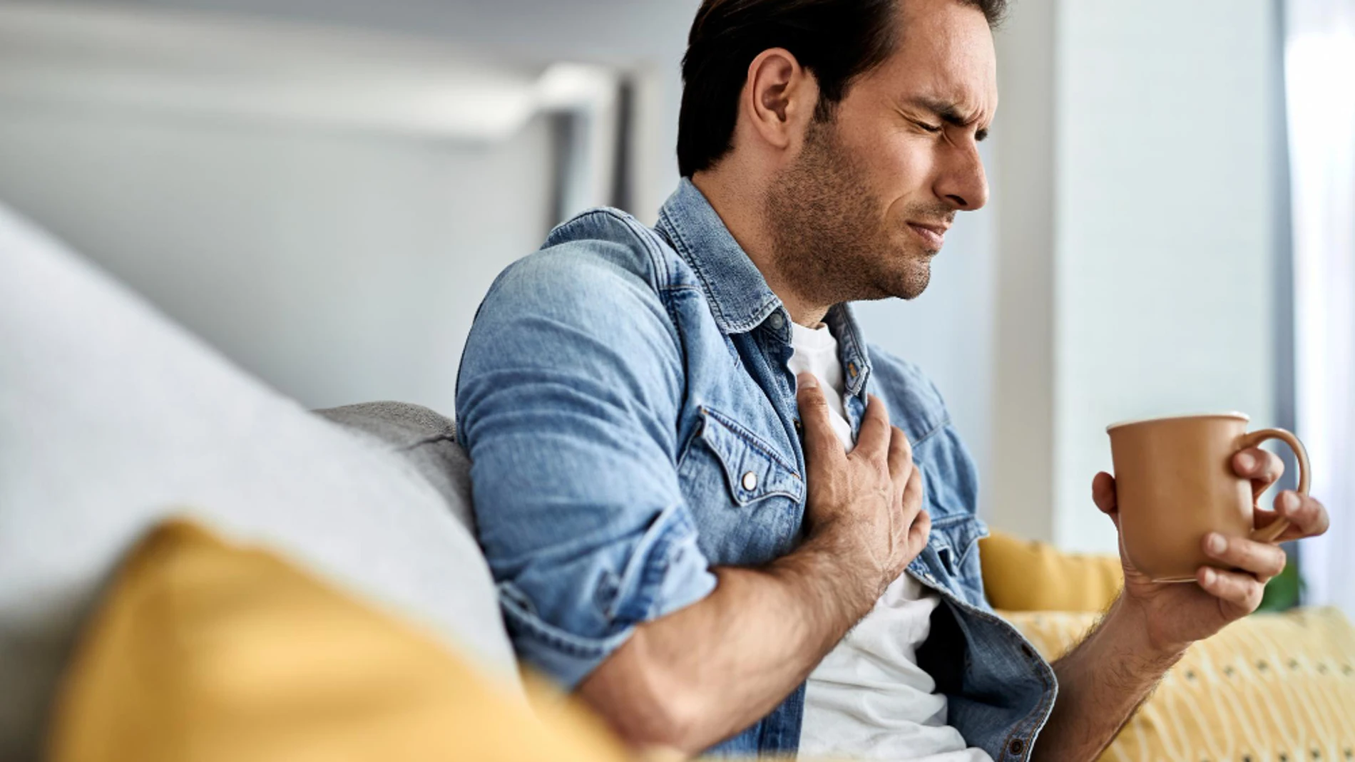dolor pecho corazón
