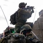O.Próximo.- El Ejército israelí localiza en un túnel de Hamás el cuerpo sin vida de dos rehenes