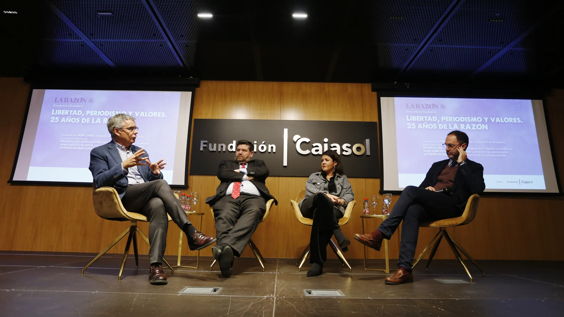 José Carlos Blanco, Antonio Rivero, Inmaculada León y José Lugo, ayer en el debate periodístico organizado por LA RAZÓN en la Fundación Cajasol