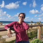 Galia Sopher, desplazada en un hotel de Tel Aviv 