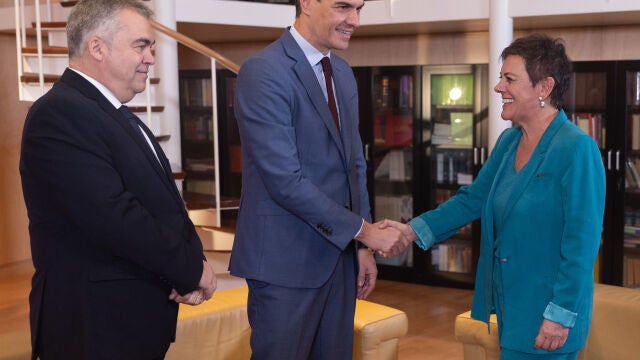 Sánchez justifica dar a Bildu la alcaldía de Pamplona para dar estabilidad y rechaza críticas: "Deben hacérselo mirar"
