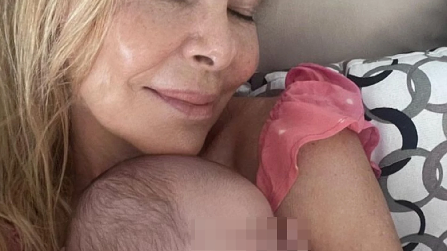 Ana Obregón junto a su nieta