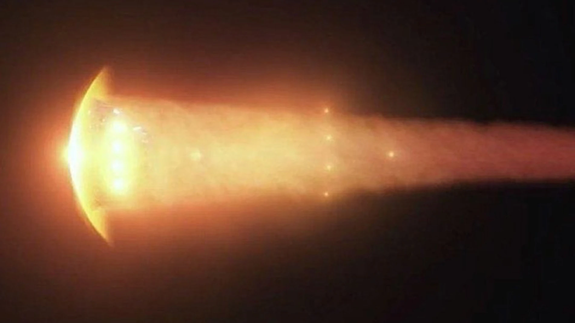 Imagen de Orion reentrando en la atmósfera el 11 de diciembre de 2022.