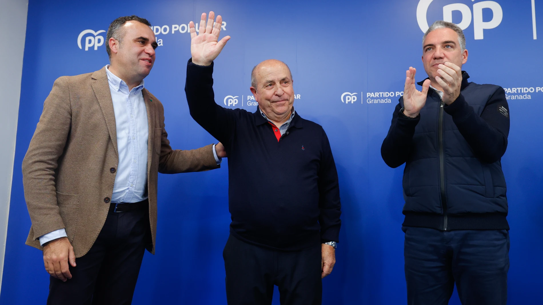El ex alcalde de Granada, José Torres Hurtado, durante la Junta Directiva Provincial del Partido Popular en la sede del partido en Granada, a 15 de diciembre de 2023 en Granada (Andalucía, España). El vicesecretario de Coordinación Autonómica y Local y Análisis Electoral, Elías Bendodo, ha asistido a la Junta Provincial del Partido Popular de Granada. 15 DICIEMBRE 2023 Álex Cámara / Europa Press 15/12/2023