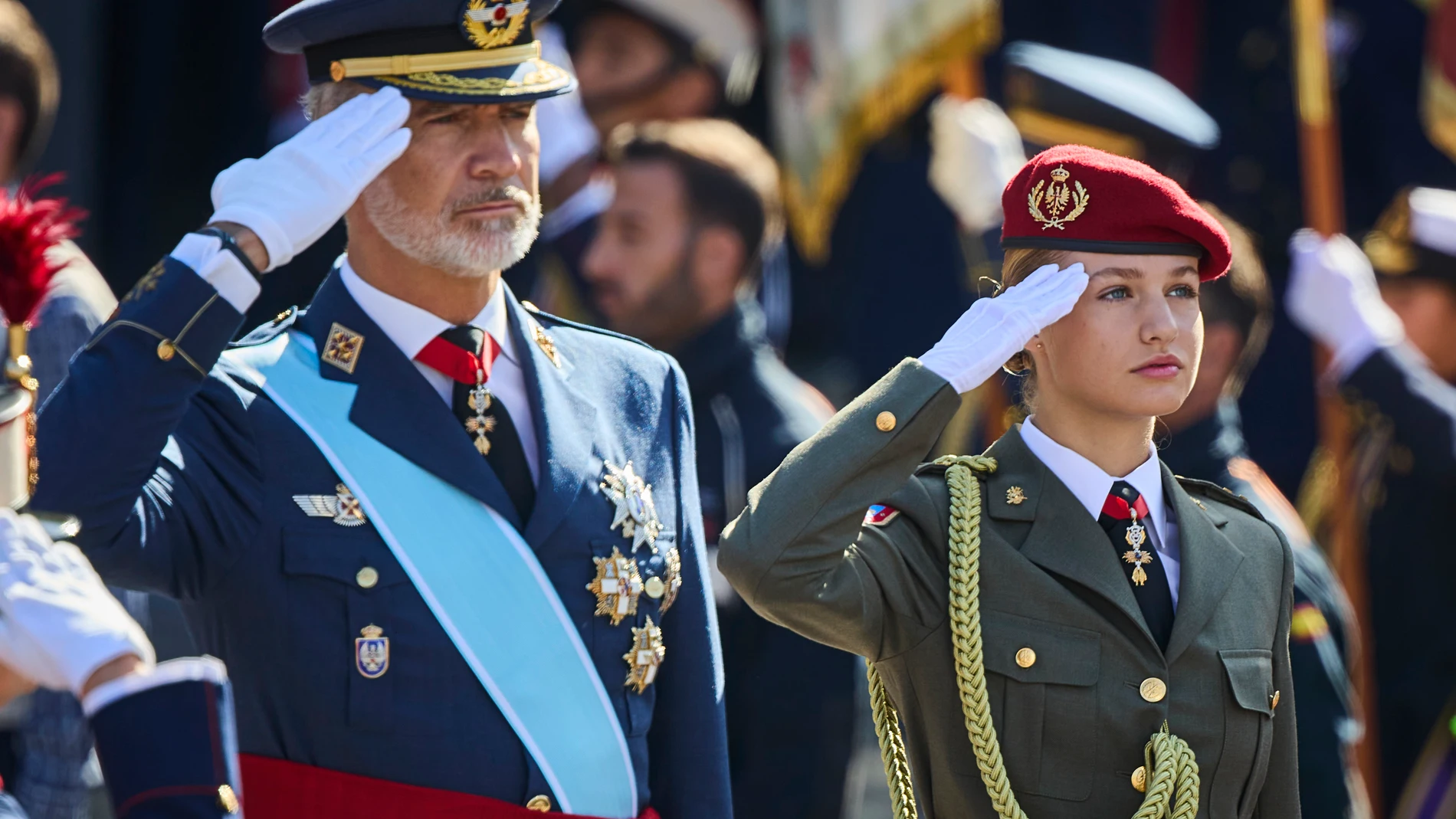 Desfile de las Fuerzas Armadas, 12 de Octubre Fiesta Nacional. Presidido por los reyes Felipe VI y Letizia y la princesa de Asturias, Leonor, con su uniforme militar.