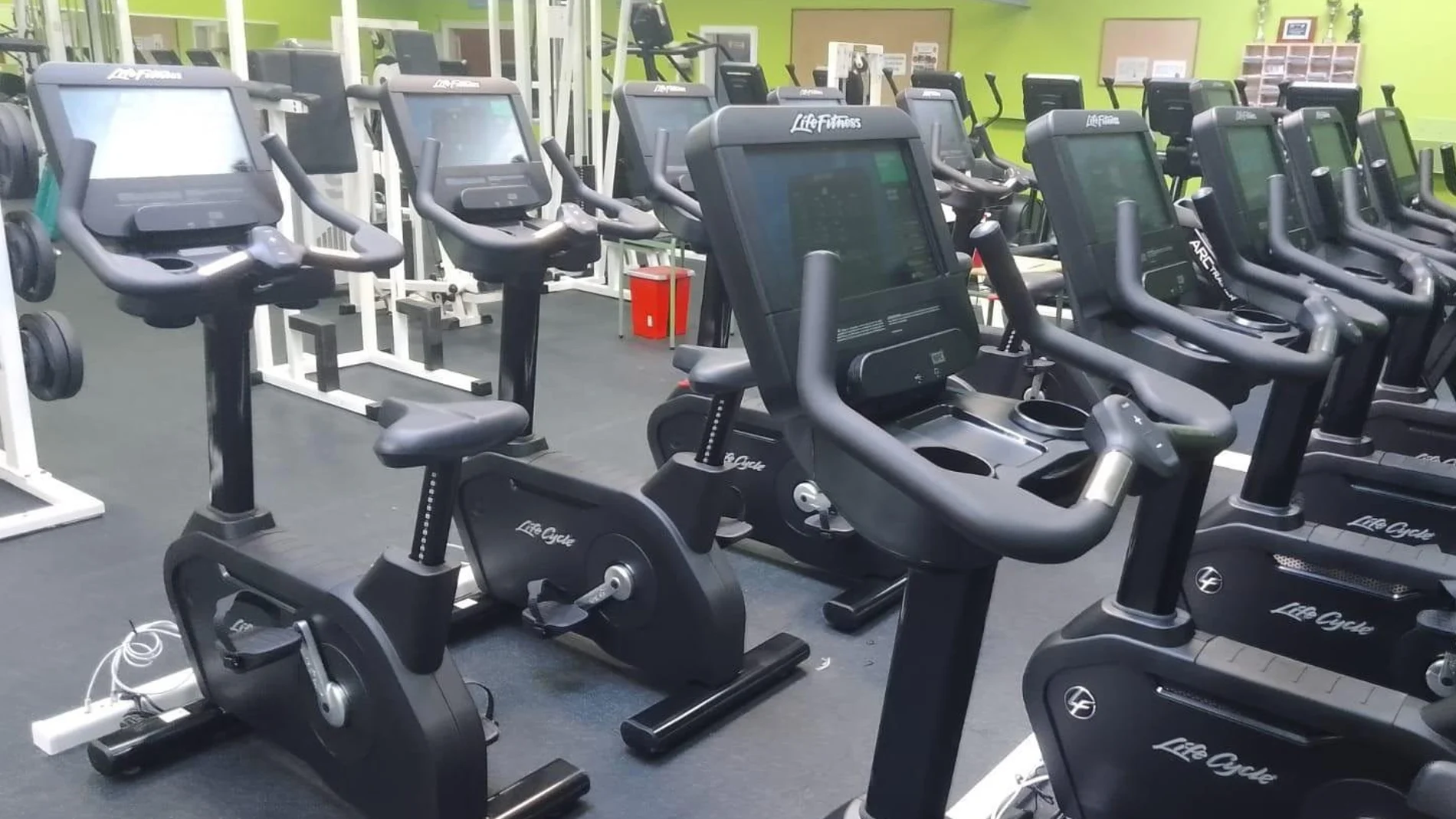 Los gimnasios andaluces, por ahora, no sufren restricciones en el uso de agua potable pese a la sequía
