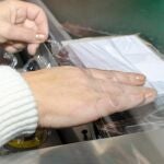 ¿Se dice «plastificar» o «emplasticar»? 