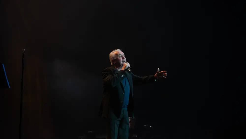 Concierto Víctor Manuel con motivo del fin de su tour 75 aniversario