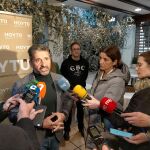 El presidente de la Federación Regional de Empresarios de Hostelería y Turismo Región de Murcia (HoyTú), Jesús Jiménez, atiende a los medios