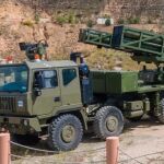 Prototipo del lanzacohetes Silam, de Escribano y Expal, sobre un camión Iveco 8x8