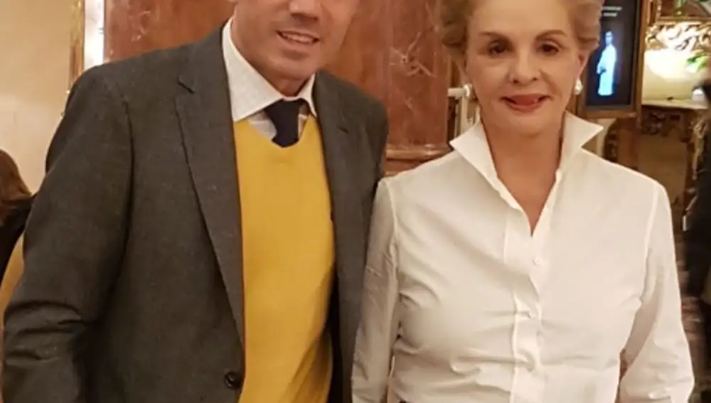 Jesús María con Carolina Herrera