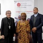 El Arzobispado de Valladolid, Luis Argüello, junto a la nigeriana Janada Marcus y el sacerdote Joseph Fidelis