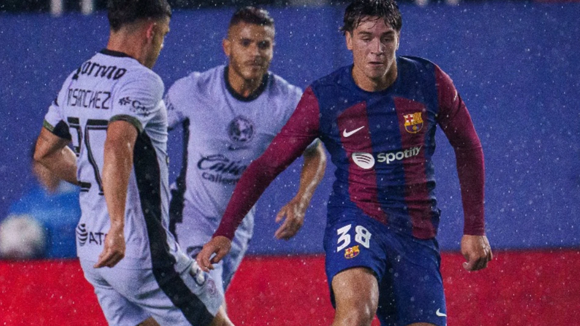 El Barcelona termina el año perdiendo