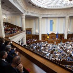 Ucrania.- El Parlamento de Ucrania prepara una ley para la movilización militar de ucranianos en el extranjero