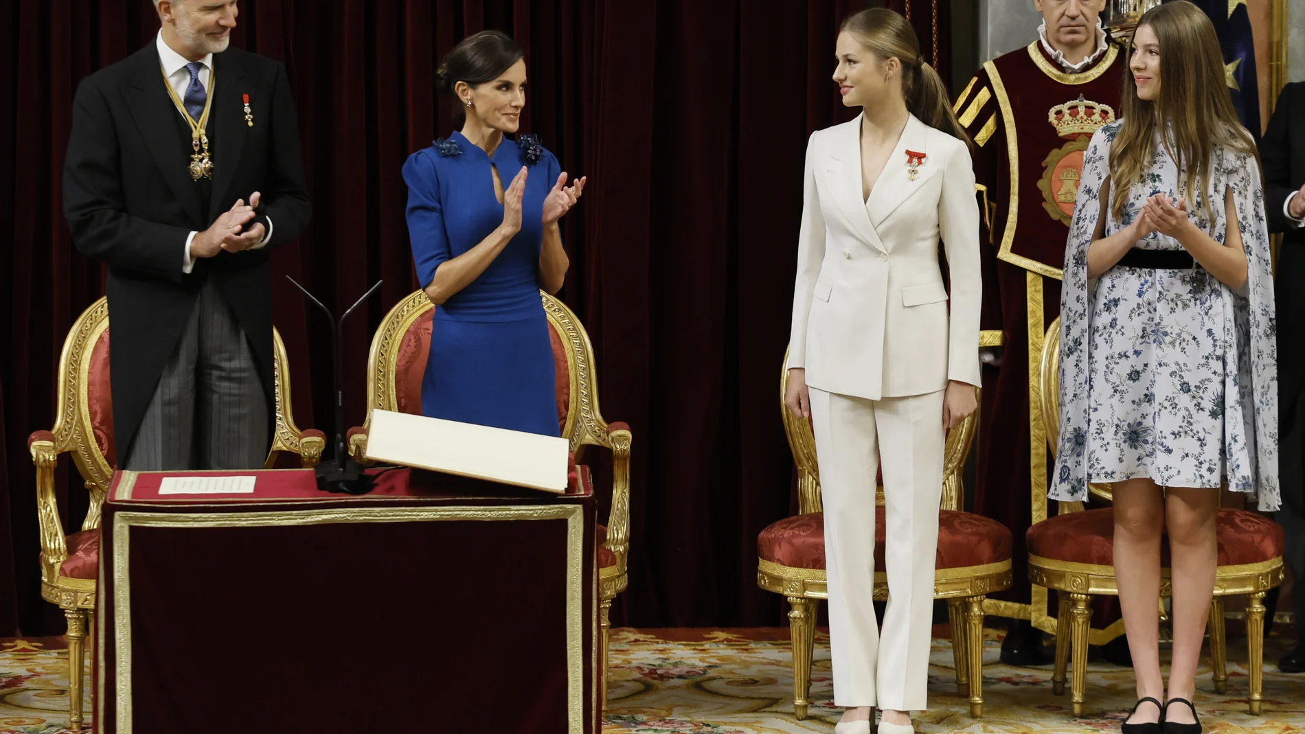 Un discurso de menos de doce minutos con una foto de la jura de Leonor: estos son los detalles del discurso de Navidad del Rey
