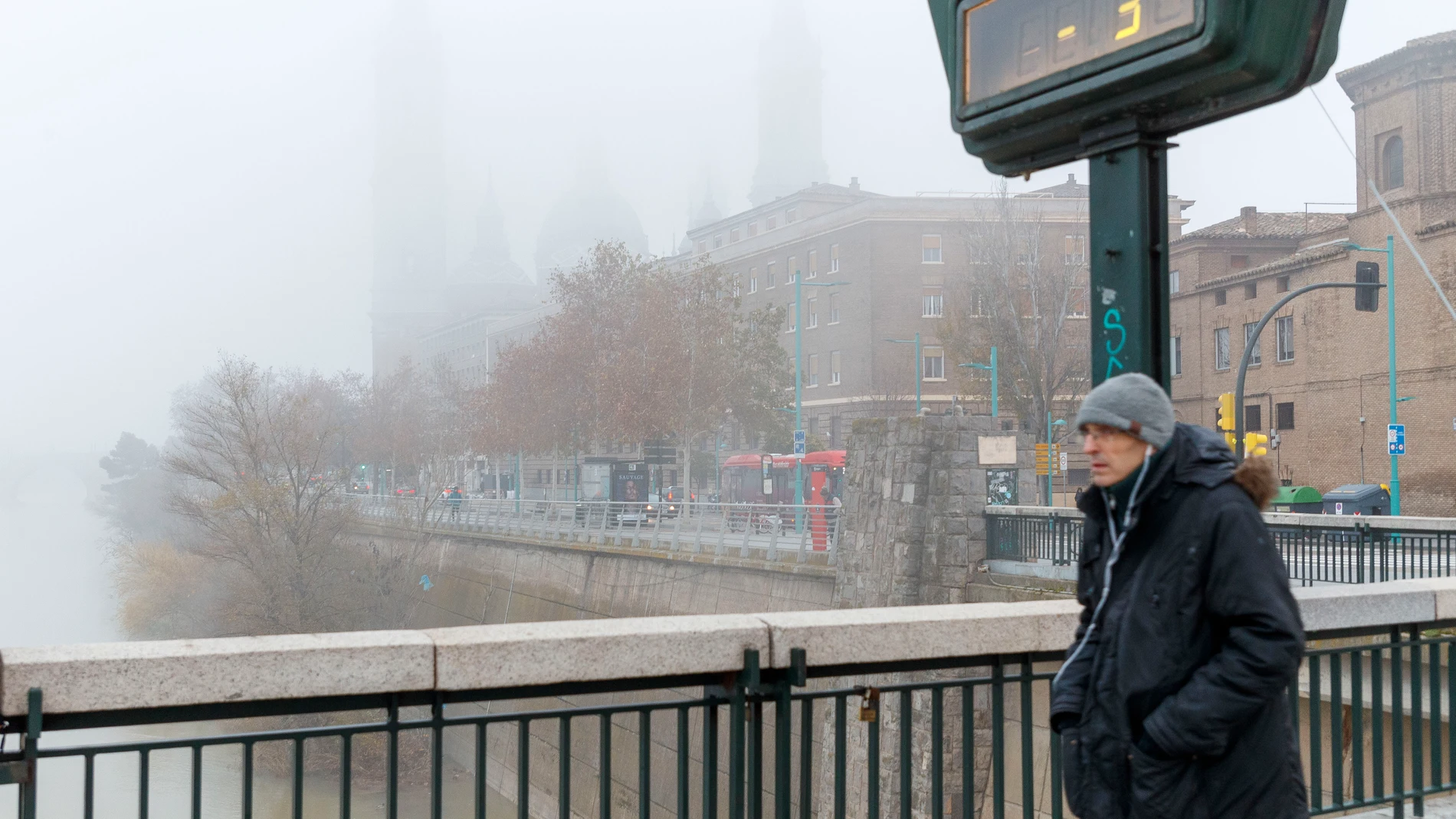 Frío y niebla en Zaragoza
