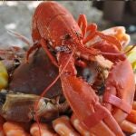 Un plato de marisco variado