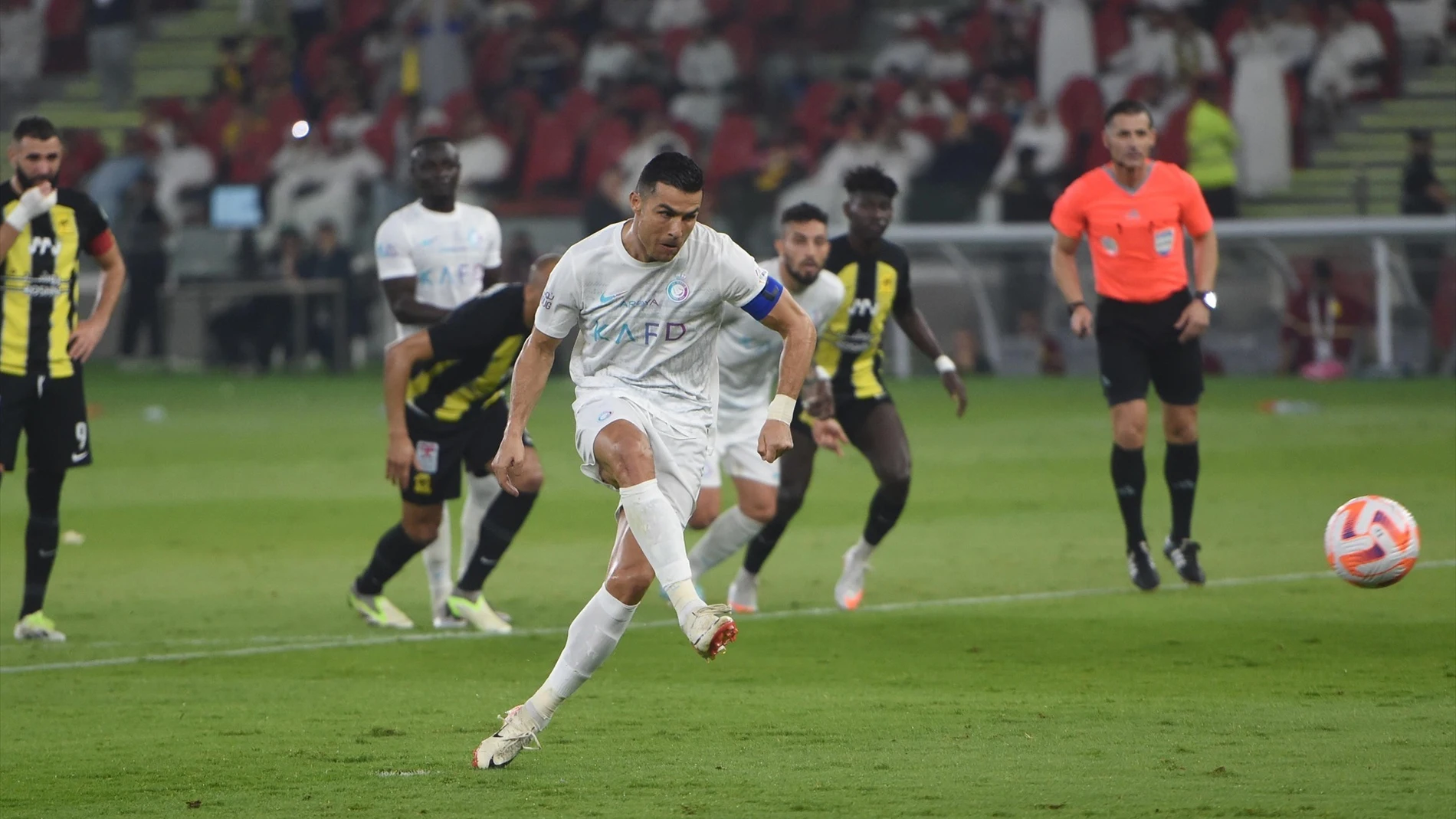 Cristiano Ronaldo convirtió un doblete y es el máximo goleador del 2023