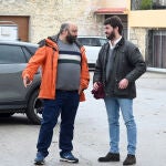 El vicepresidente, Juan García-Gallardo, conversa con un ganadero burgalés víctima de un ataque de lobos