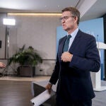 Feijóo despide un 2023 "intenso y complicado" en el que el PP "se ha convertido en la fuerza más votada"