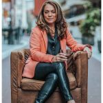 La criminóloga, Paz Velasco autora del libro "Muertes nada accidentales"
