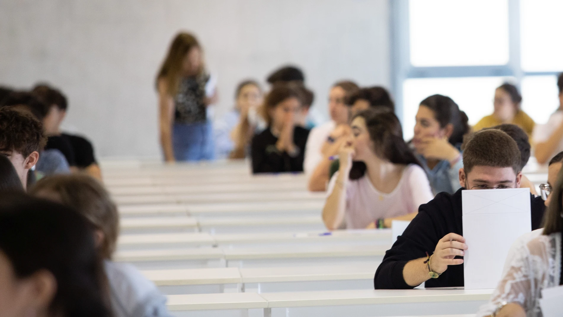 Estudiantes en un aula