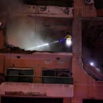 Servicios de emergencia en el distrito de Dahiyeh de Beirut tras una explosión