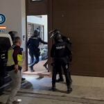 VÍDEO: Liberadas 16 mujeres en Utrera y Rota de una red que las obligaba a prostituirse las 24 horas del día
