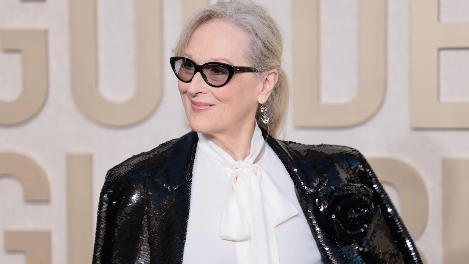 Beverly Hills (United States), 08/01/2024.- US actor Meryl Streep arrives for the 81st annual Golden Globe Awards ceremony at the Beverly Hilton Hotel in Beverly Hills, California, USA, 07 January 2024. Artists in various film and television categories are awarded Golden Globes by the Hollywood Foreign Press Association. EFE/EPA/ALLISON DINNER