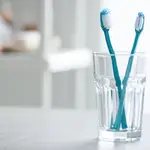 Los expertos revelan cada cuánto tiempo hay que cambiar el cepillo de dientes