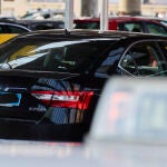 MADRID.-Comunidad aprueba el reglamento VTC: viajes compartidos, examen a conductores y tope de precio del 75% en alta demanda