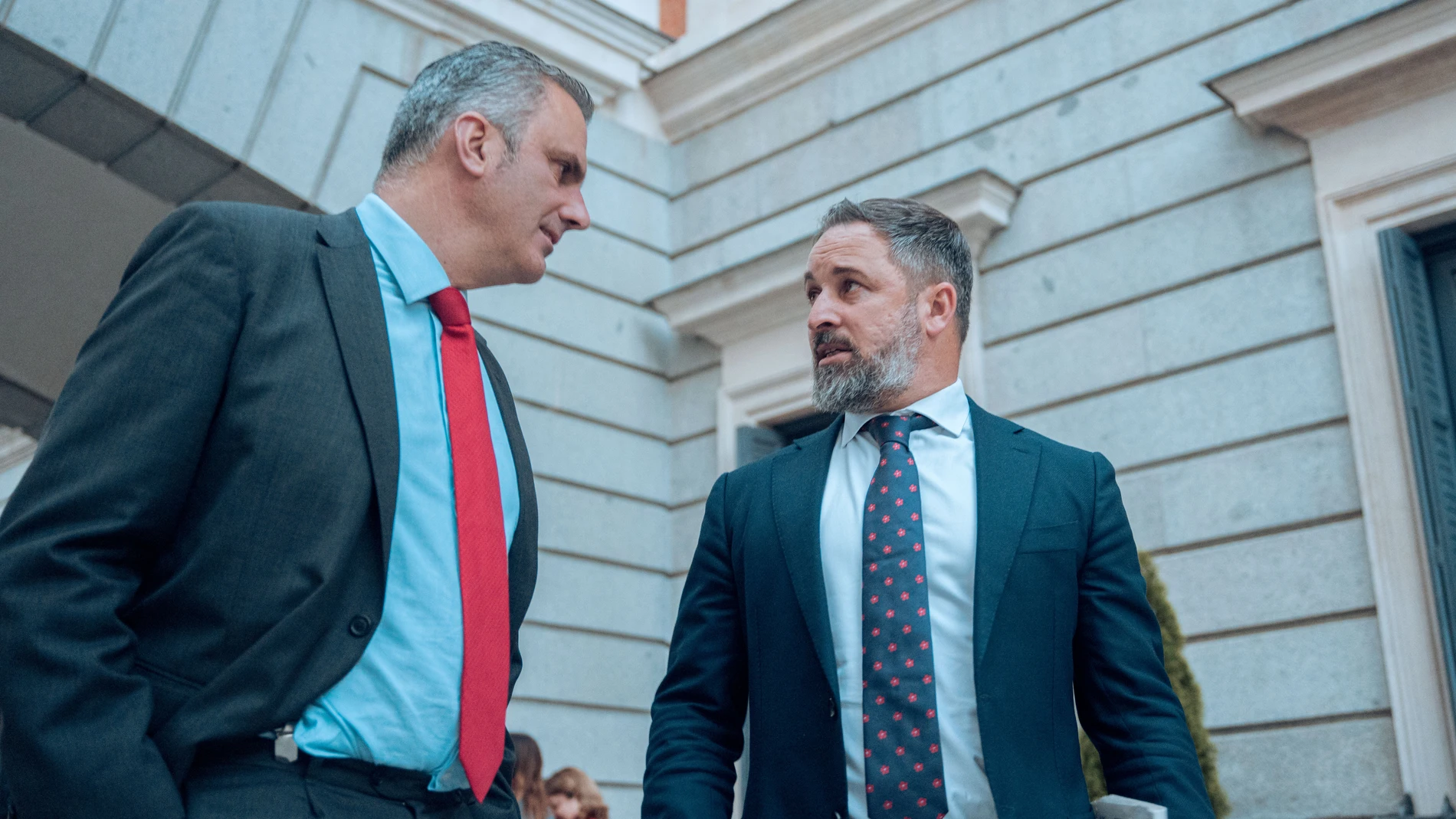 MADRID.-Ortega Smith no se plantea disputar el liderazgo de Vox a Abascal en la Asamblea Extraordinaria de enero