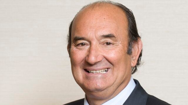 Economía.- Félix Revuelta (Naturhouse) considera una "aberración" multar a las empresas que no vuelven a Cataluña
