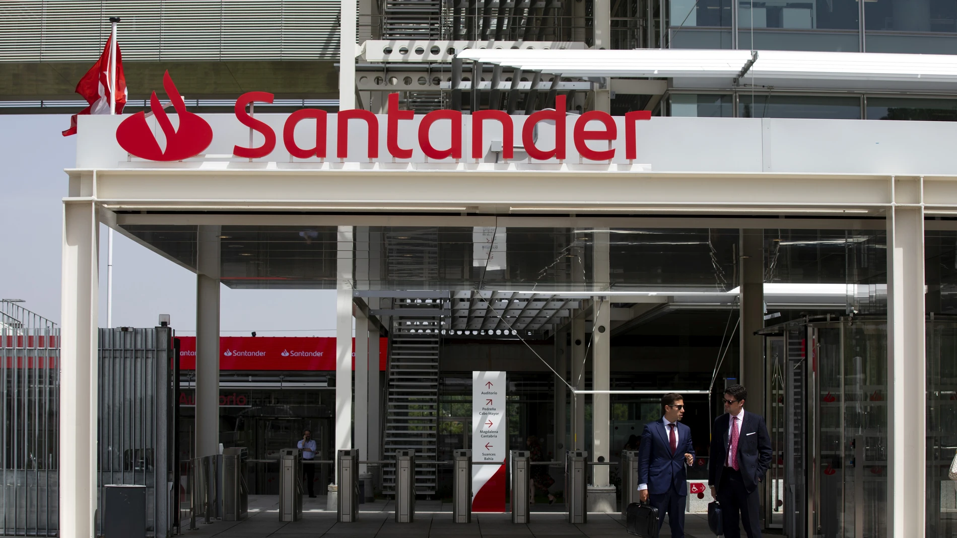 Central del Banco Santander, de la calle Luca de Tena, en Madrid.