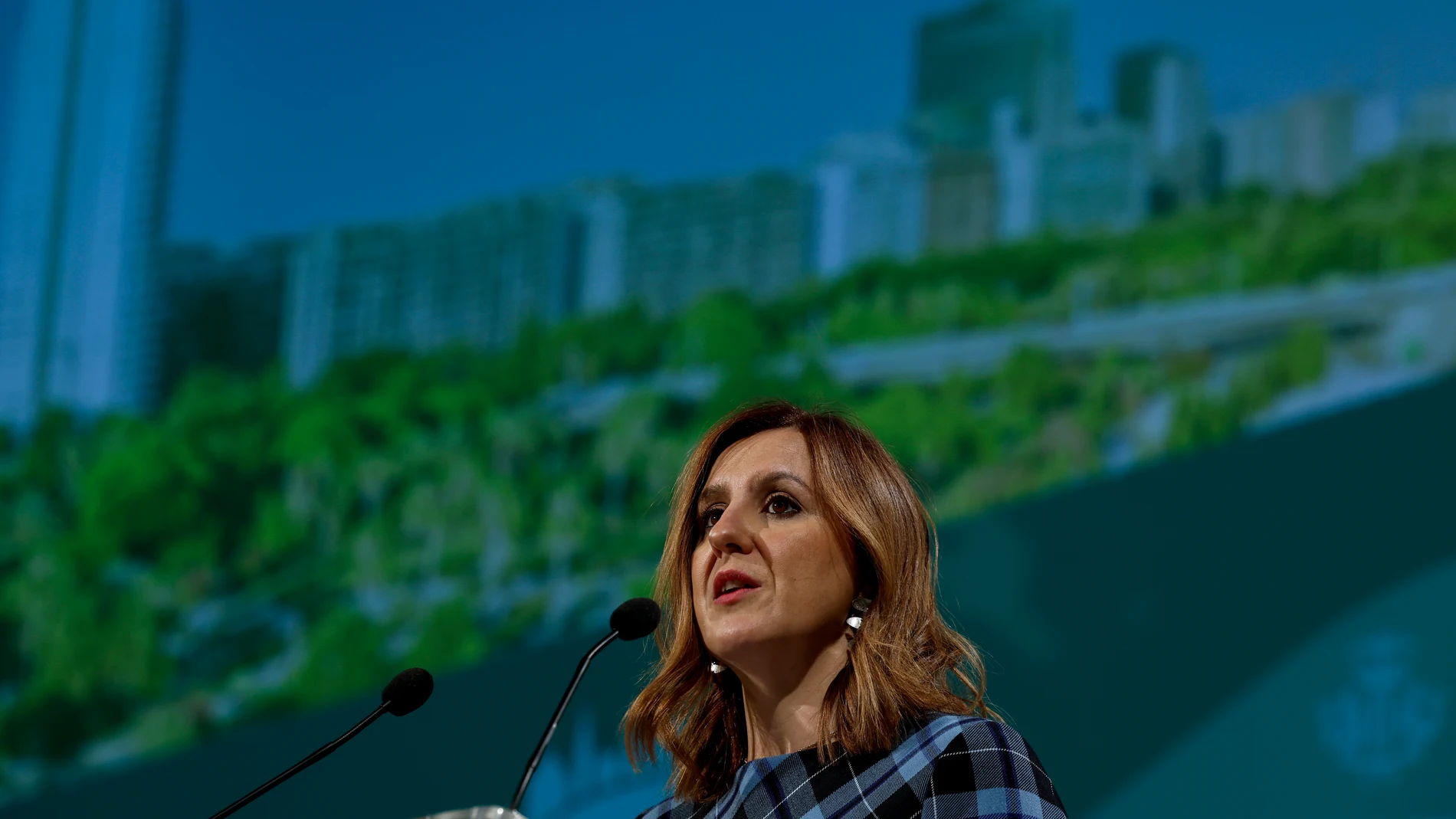 La alcaldesa de Valencia, María José Catalá, durante la inauguración de la gala