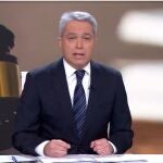Vicente Vallés en un momento del telediario de "Antena 3"
