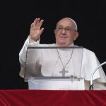 El Papa no pronuncia un discurso por tener "un poco de bronquitis": "Discúlpenme, tengo muchas dificultades para hablar"