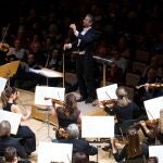 DAVID AFKHAM Y LA ORQUESTA NACIONAL DE ESPAÑA INICIAN EL AÑO 2024 CON LA OCTAVA SINFONÍA DE BRUCKNER.