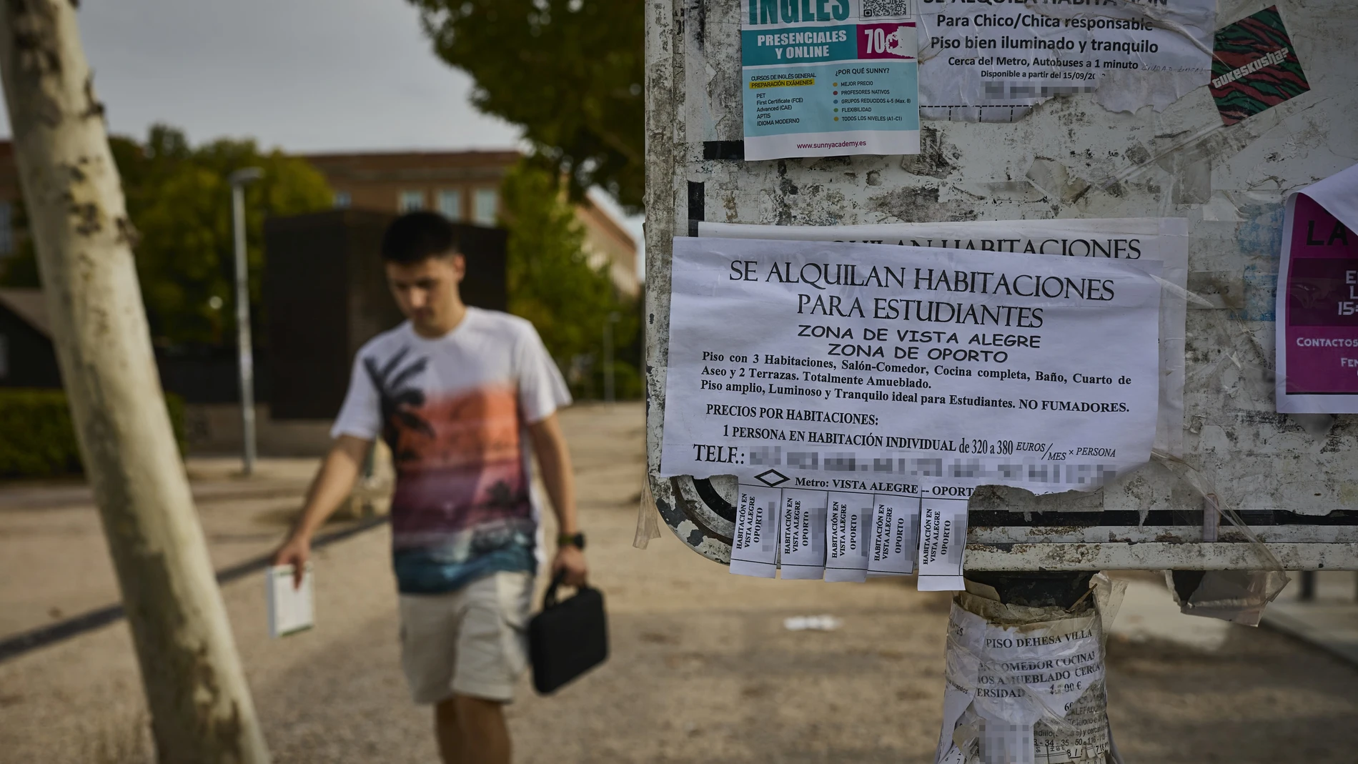 Carteles de Pisos Compartidos en Madrid.