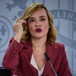 La ministra de Educación y portavoz del Gobierno, Pilar Alegría durante la rueda de prensa tras el Consejo de 