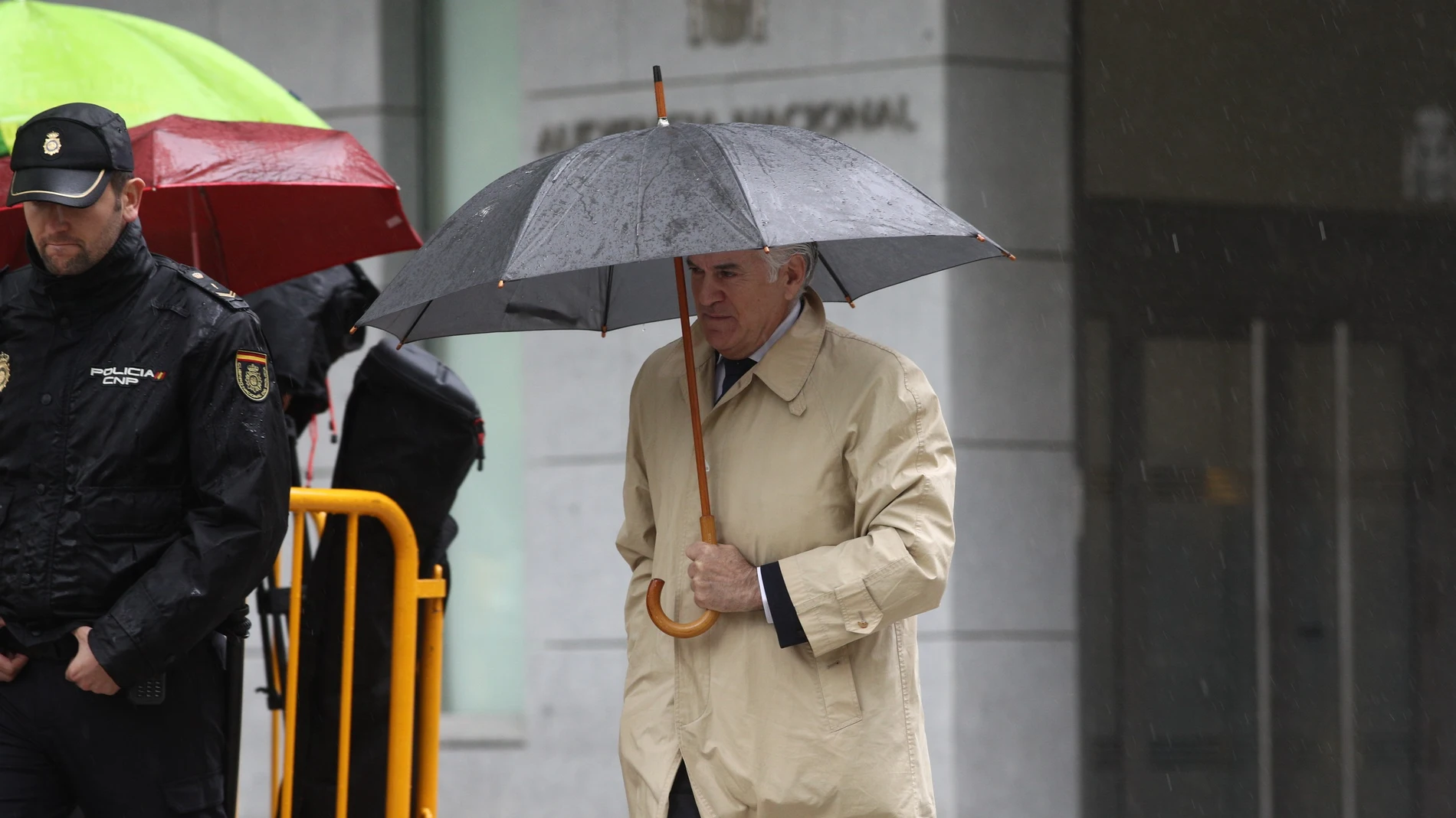 Un juzgado decreta que Bárcenas abone 60.000€ a Del Rivero tras ser condenado por intromisión en su derecho al honor